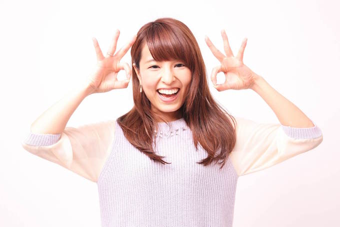 ポーズする女性
